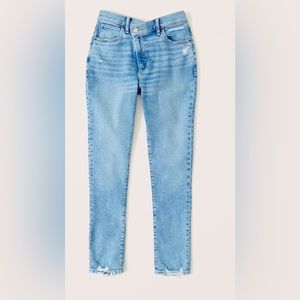 Abercrombie & Fitch Curve Love High Rise Super Skinny  Ankle Jean